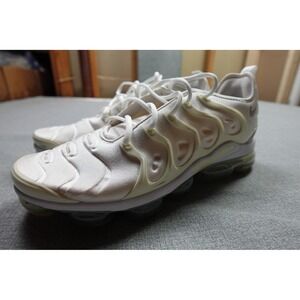 Nike Air VaporMax Plus Shoes Mens Size 13 Triple White Sneakers 924453-100